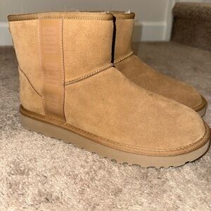 UGG classic mini slide